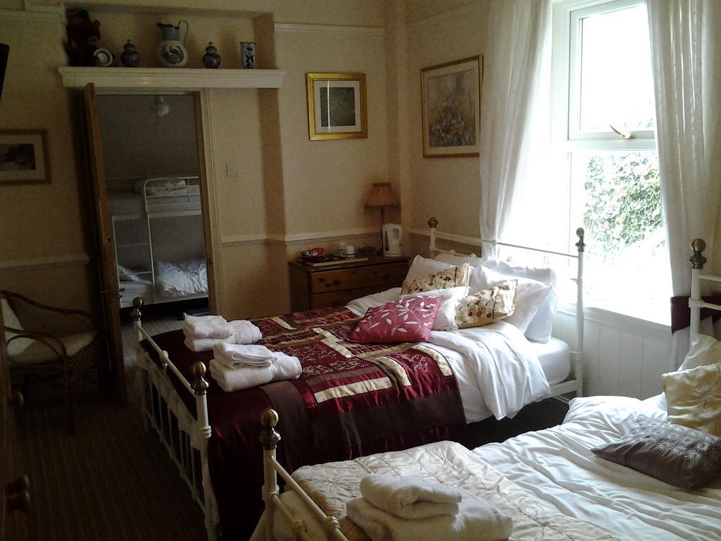 No. 9 Guest House Llandudno Szoba fotó